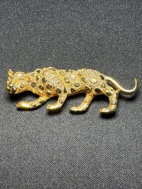 Vintage Gerry's Gold Tone Leopard Brooch